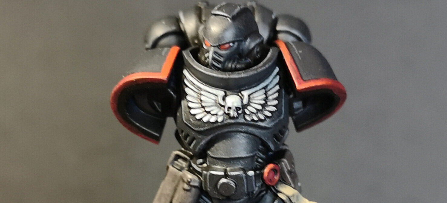 warhammer 40000 space marine games workshop raven guard painting guide chaos corvus abaddon black celestra grey khorne red nuln oil zandri dust evil sunz scarlett khorne mechanicus standard dryad bark