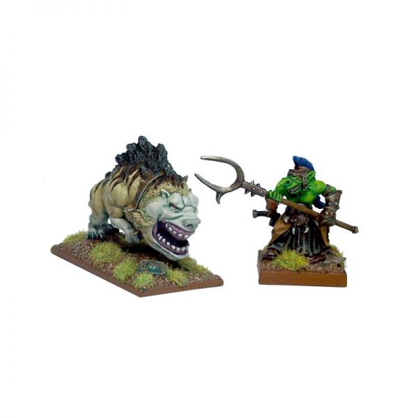 Mantic Kings of War  Orcs Goblin Handler and Mawbeast (Magwa & Joo's) - MGKWO73-1 - 5060208863505
