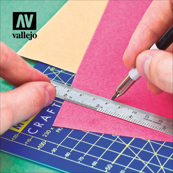 AV Vallejo Tools - 150mm Steel Rule 2